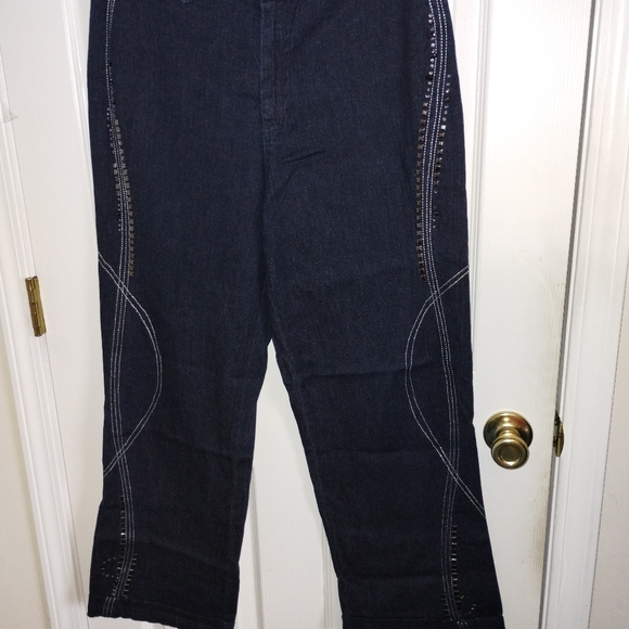 Jeans With Bling - Picture 2 of 12